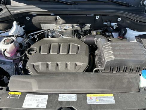 New 2026 Volkswagen Atlas SE image 11