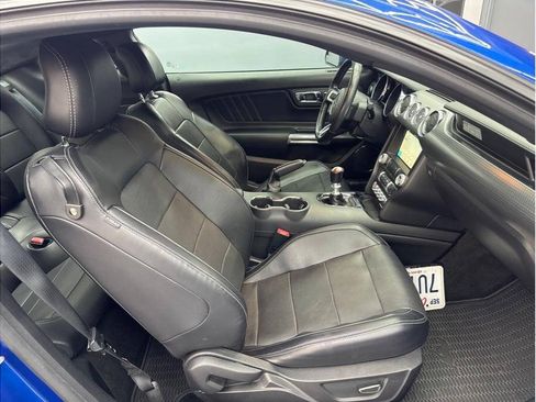 Used 2017 Ford Mustang GT Premium w/ GT Performance Package RWD image 22