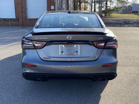 Used 2022 Nissan Maxima SR w/ Sport Mat Group image 6