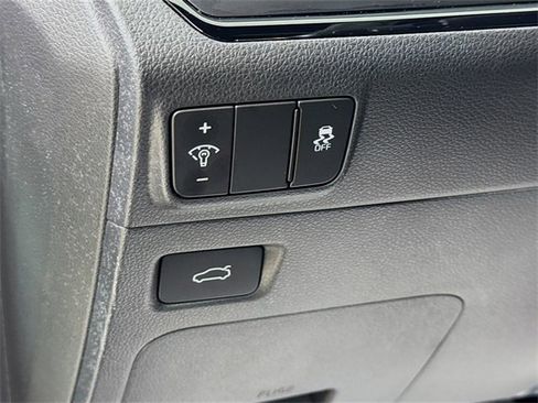 Used 2025 Kia K5 GT-Line image 10