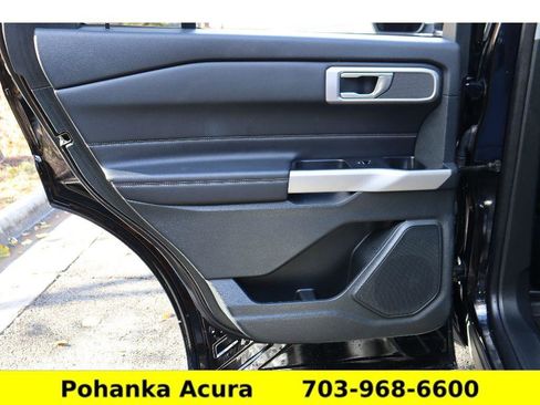 Used 2024 Ford Explorer XLT image 24