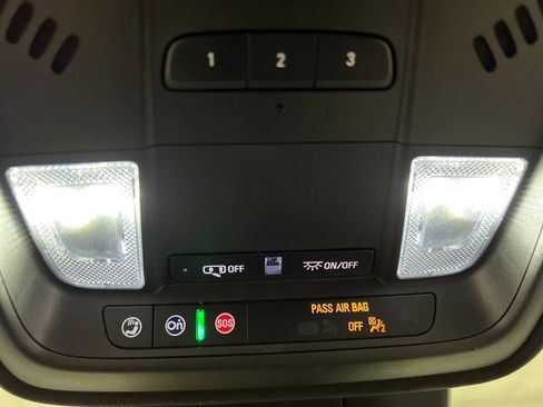 Used 2024 Cadillac XT4 Premium Luxury image 61