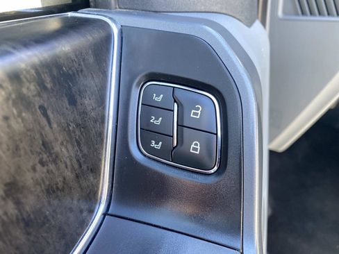 Used 2021 Ford F150 Lariat w/ Equipment Group 501A Mid image 18