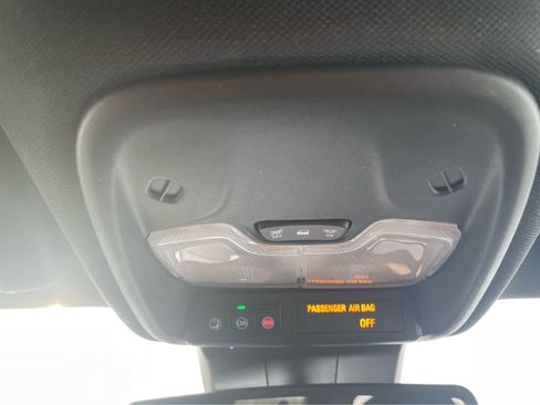 Used 2024 Chevrolet Colorado ZR2 w/ ZR2 Convenience Package III image 25