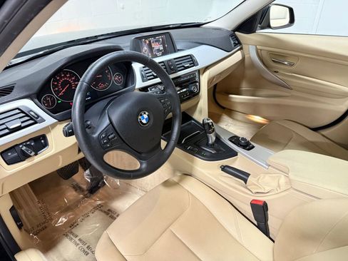Used 2016 BMW 320i Sedan image 13