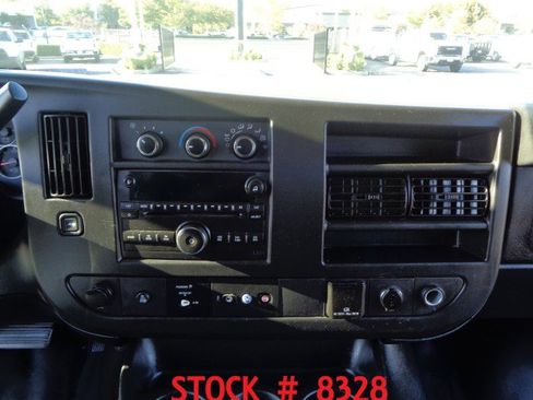 Used 2017 Chevrolet Express 2500 image 18