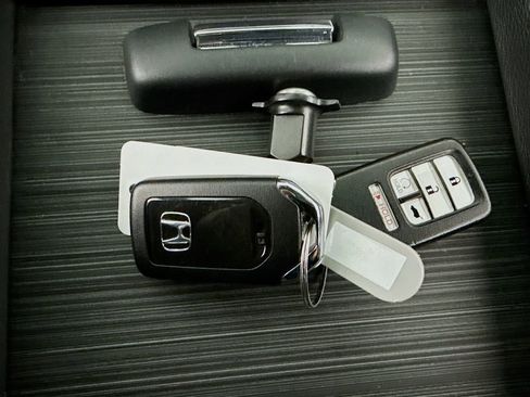 Used 2022 Honda Pilot Sport image 18