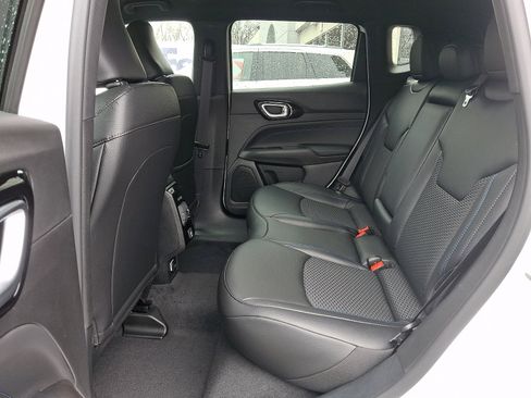 New 2026 Jeep Compass Latitude image 6