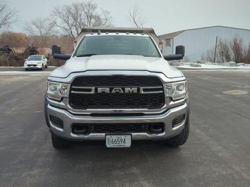 Used 2020 RAM 5500 Tradesman image 9