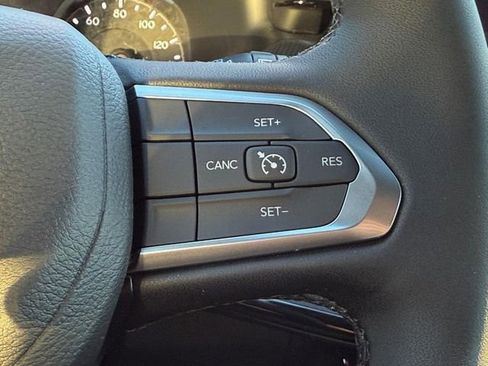 New 2026 Jeep Compass Latitude image 9