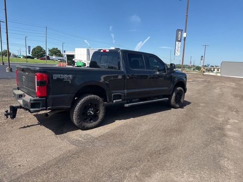 Used 2024 Ford F250 XLT w/ Black Appearance Package AWD/4WD image 12