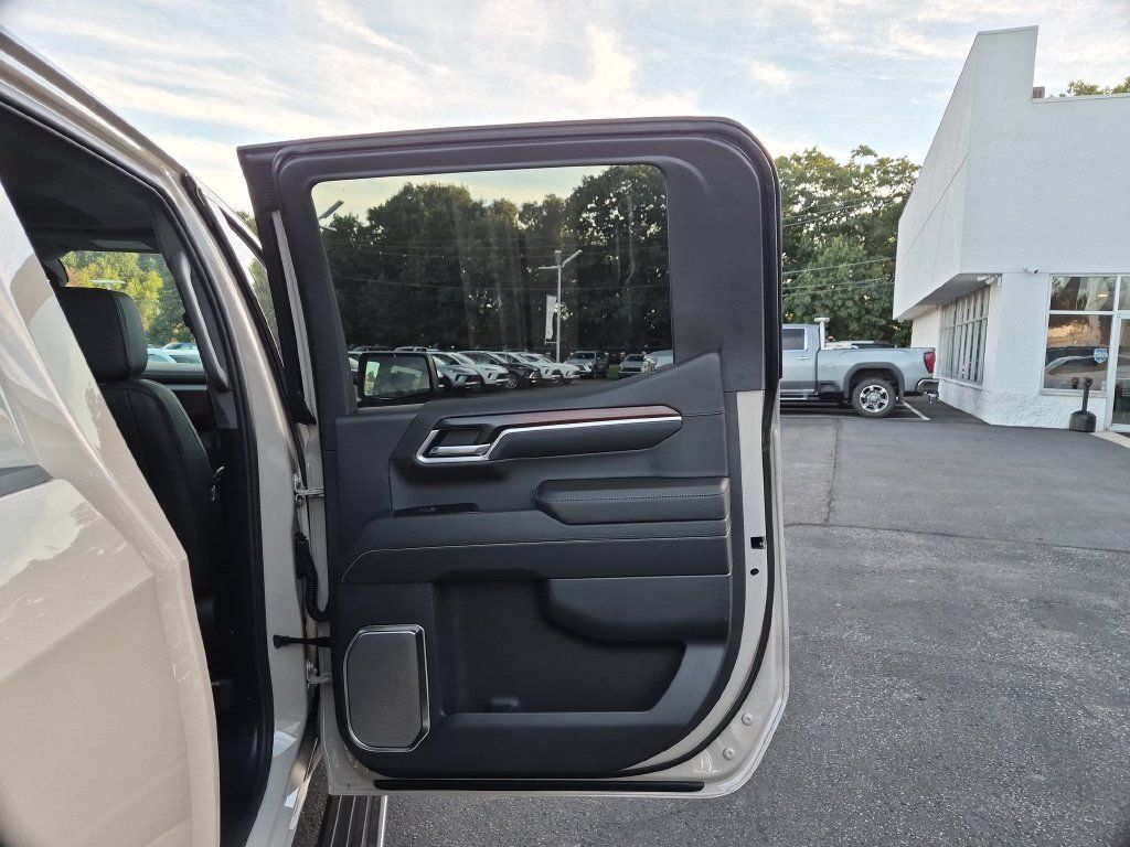 New 2026 GMC Sierra 1500 Denali AWD/4WD image 34