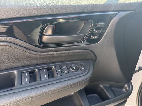 New 2026 Honda Odyssey Touring image 14