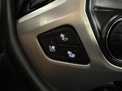 Used 2018 GMC Sierra 1500 SLT AWD/4WD image 32