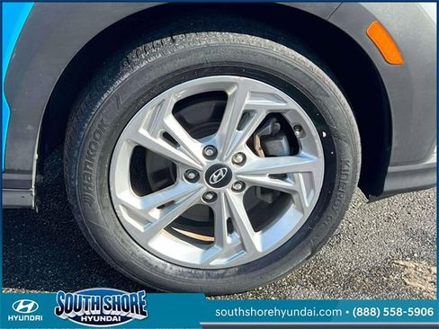 Used 2023 Hyundai Kona SEL image 10