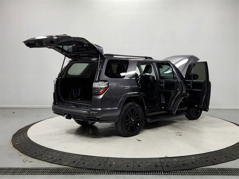 Used 2020 Toyota 4Runner Nightshade image 15