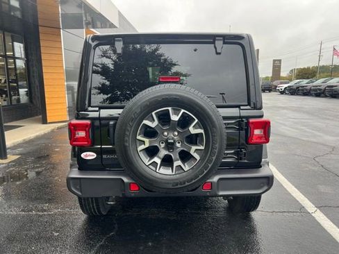 New 2026 Jeep Wrangler Unlimited Sahara AWD/4WD image 23