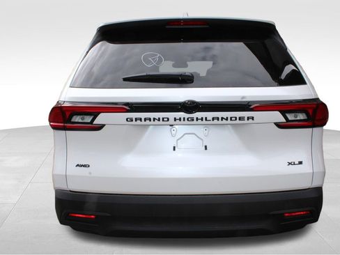 New 2026 Toyota Grand Highlander AWD image 13