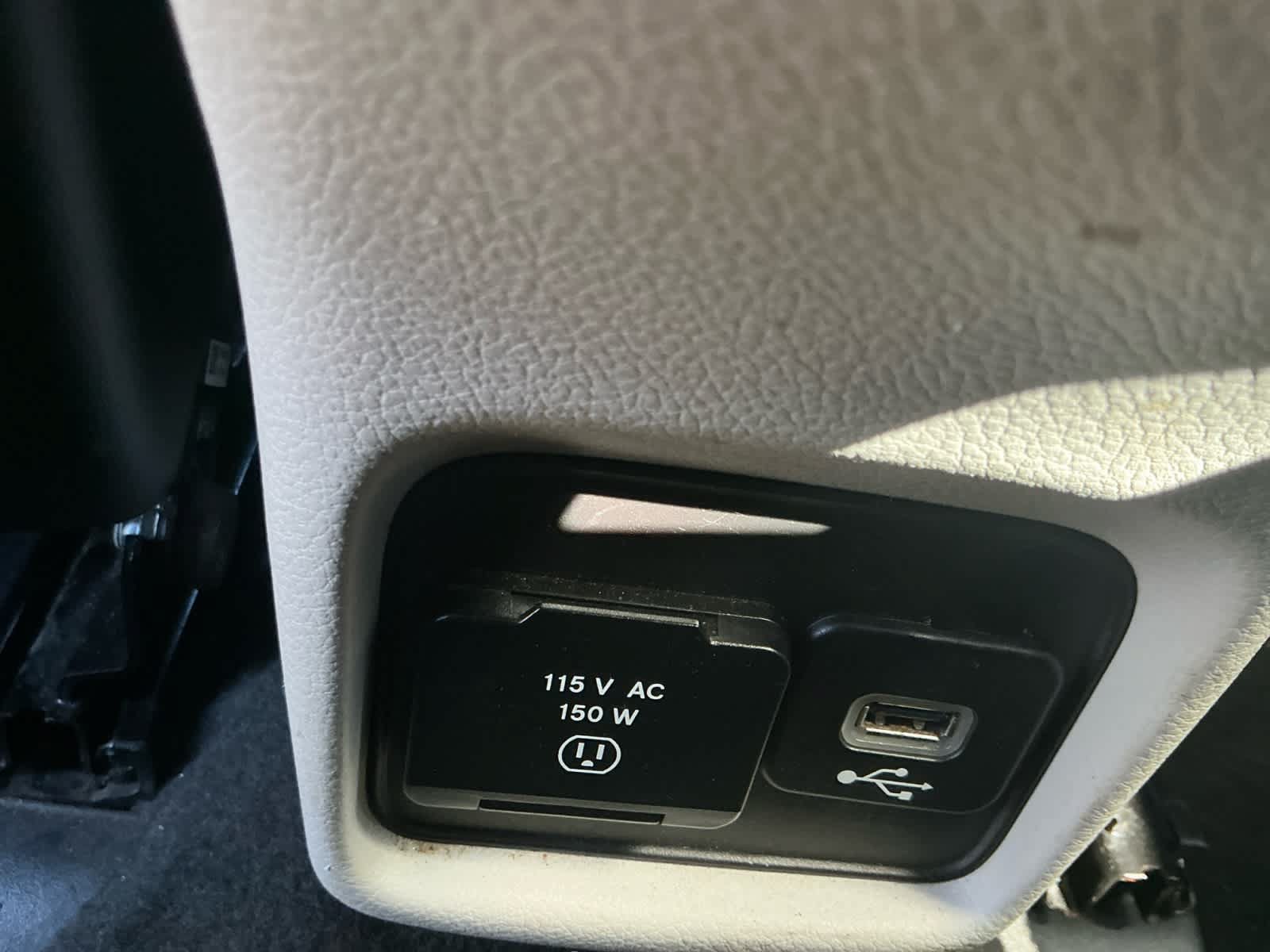 Used 2019 Jeep Compass Latitude w/ Popular Equipment Group AWD/4WD image 19