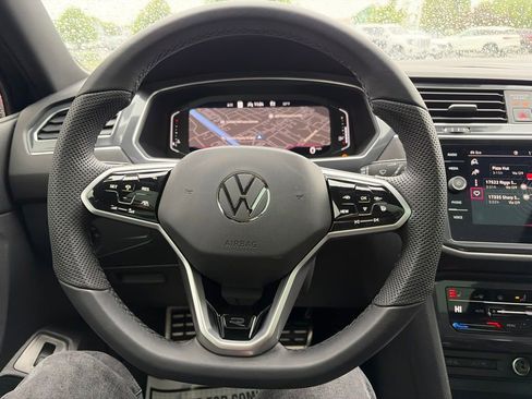 Used 2022 Volkswagen Tiguan SEL R-Line AWD/4WD image 8