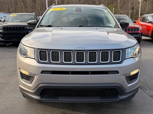 Used 2020 Jeep Compass Sport w/ Cold Weather Group AWD/4WD image 10