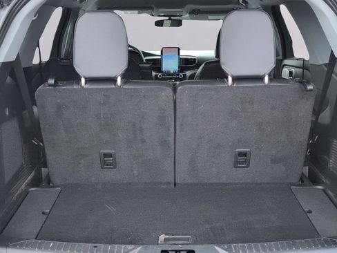 Used 2023 Ford Explorer Limited w/ Limited Technology Package image 9