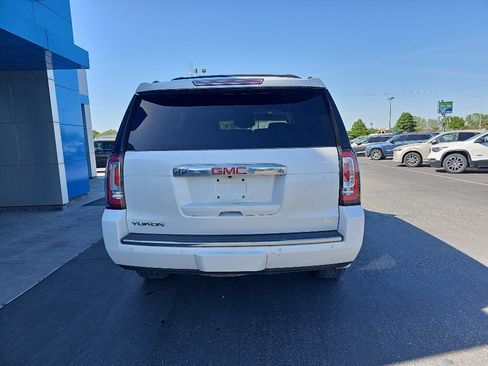 Used 2017 GMC Yukon Denali w/ Open Road Package AWD/4WD image 4