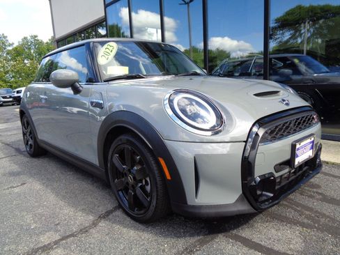 Used 2023 MINI Cooper S w/ Signature Upholstery Package FWD image 3