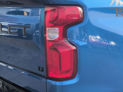 Used 2022 Chevrolet Silverado 1500 LT Trail Boss w/ LT Trail Boss Premium Package image 14