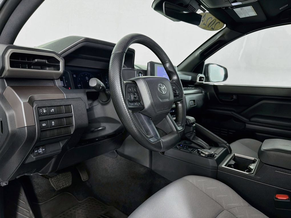 Used 2024 Toyota Tacoma SR5 AWD/4WD image 14