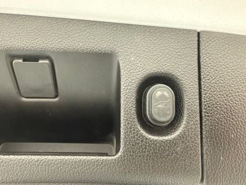 Used 2019 Chevrolet Tahoe LT w/ RST Edition RWD image 12