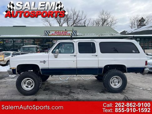 Used 1988 Chevrolet Suburban 2500 image 1