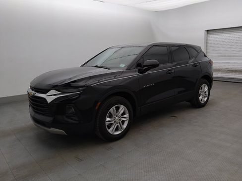 Used 2022 Chevrolet Blazer LT FWD image 2