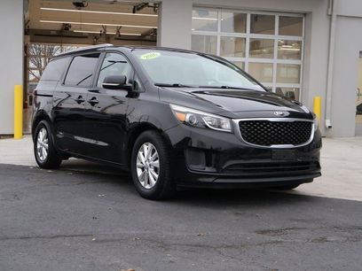 Used 2016 Kia Sedona LX w/ LX Convenience Package