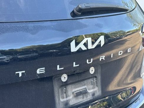 Used 2023 Kia Telluride EX X-Line AWD/4WD image 9