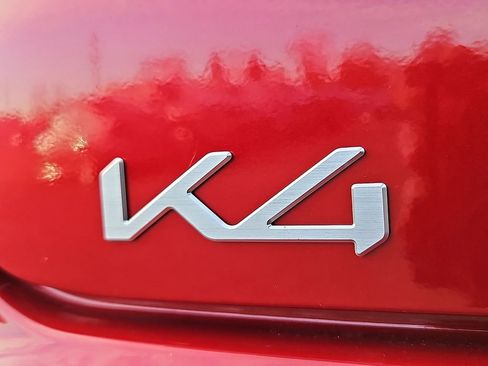 Certified 2025 Kia K4 FWD image 31