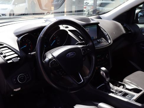 Used 2019 Ford Escape SEL FWD image 40