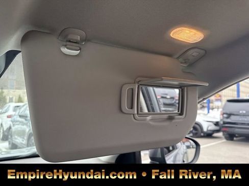 Used 2022 Nissan Rogue SV image 26