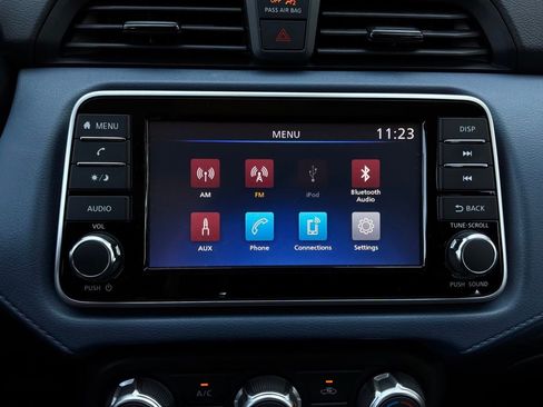 Used 2025 Nissan Versa SV FWD image 26