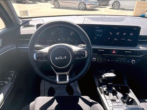 Used 2025 Kia K5 LXS FWD image 8