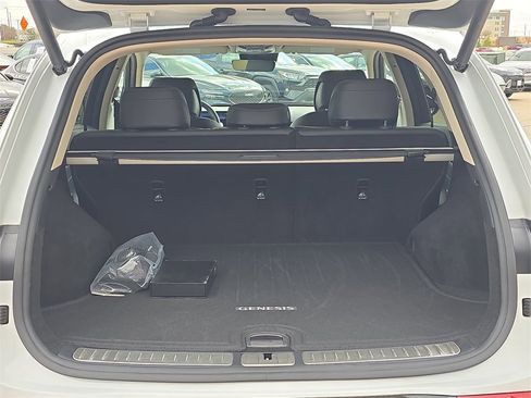 Used 2026 Genesis GV70 2.5T image 12