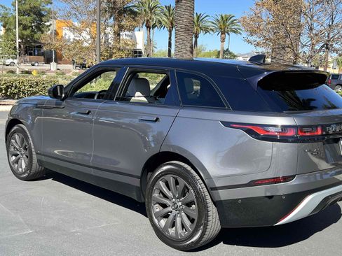 Used 2018 Land Rover Range Rover Velar R-Dynamic SE AWD/4WD image 53