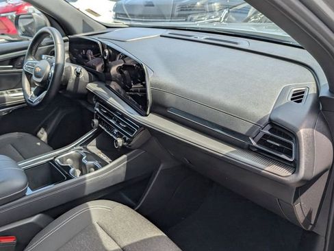 Used 2026 Chevrolet Traverse LT w/ LPO, Floor Liner Package FWD image 18