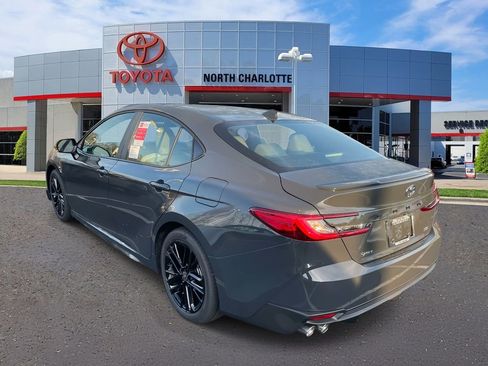 New 2026 Toyota Camry SE image 8