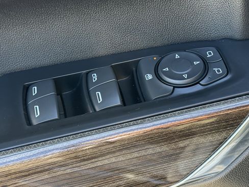 Used 2020 Chevrolet Silverado 1500 LT w/ Texas Edition image 24