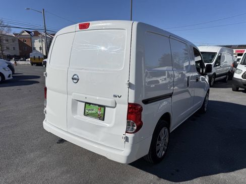 Used 2017 Nissan NV200 SV w/ Technology Package image 3