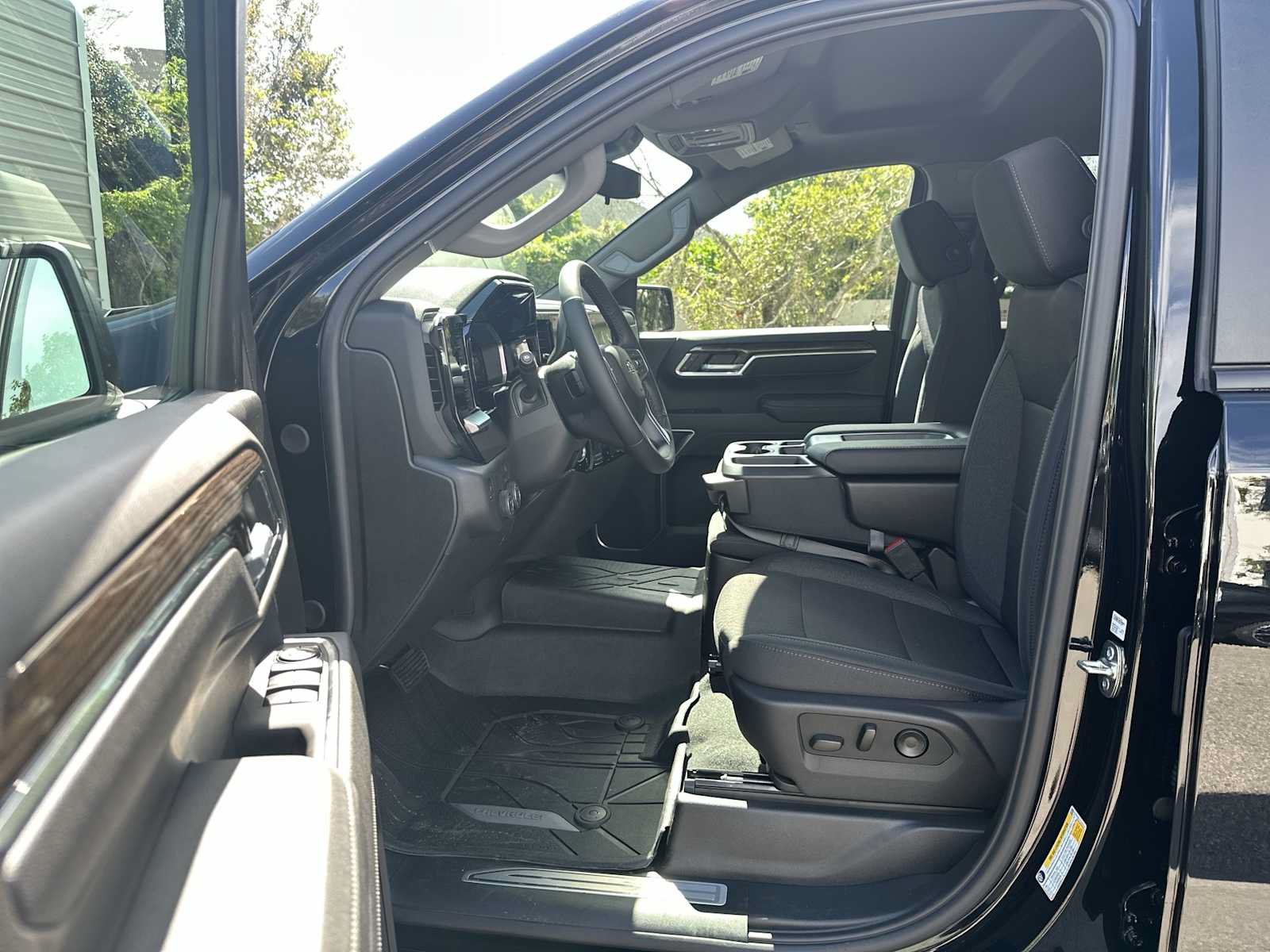 New 2026 Chevrolet Silverado 1500 RST w/ RST Select Package RWD image 2