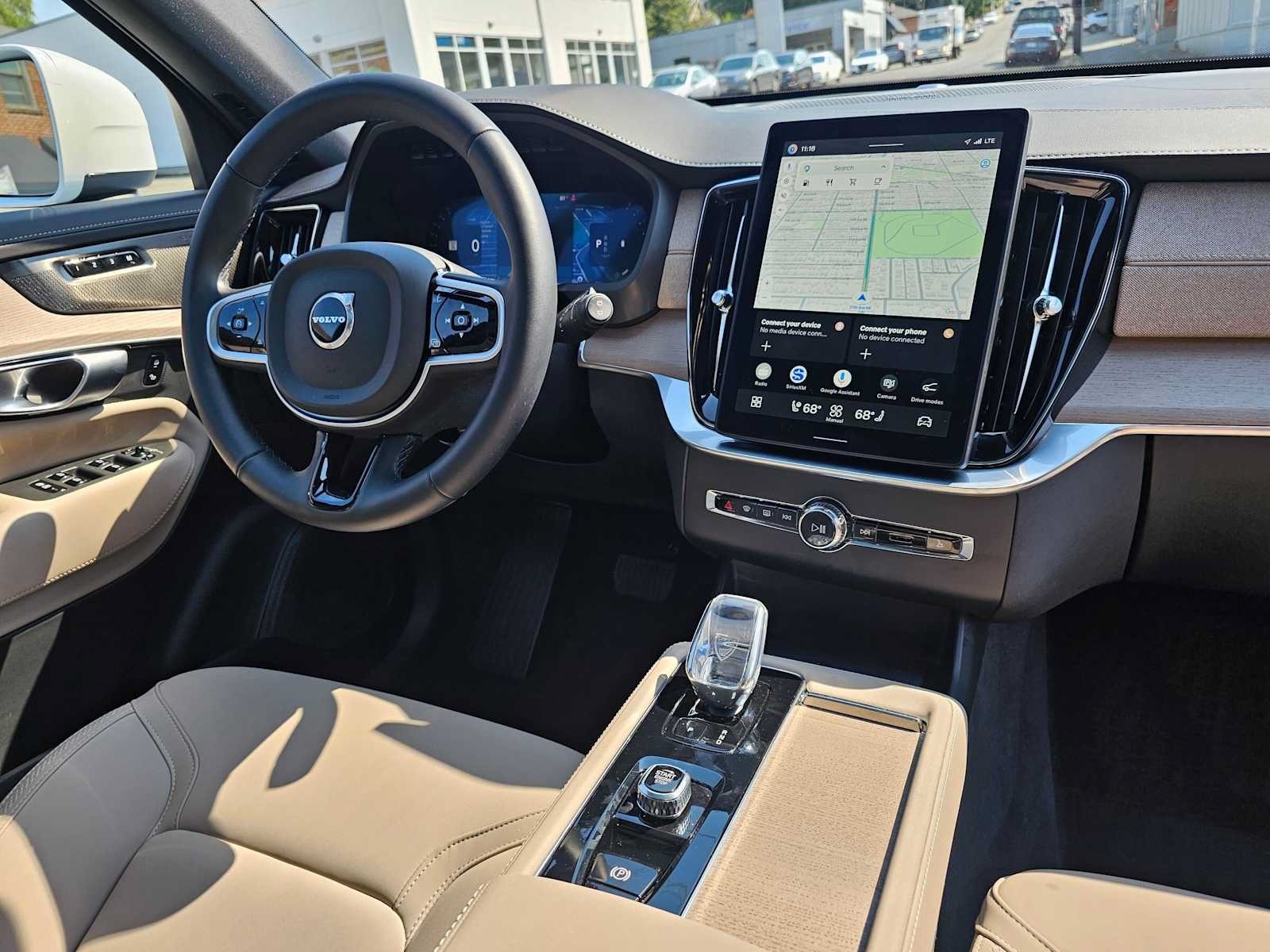 Used 2026 Volvo XC90 B6 Plus w/ Protection Package Premier AWD/4WD image 12