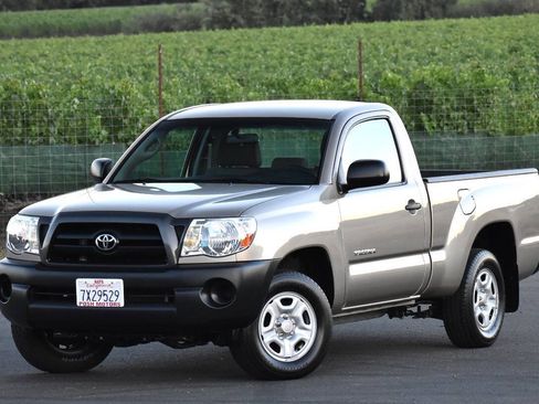 Used 2005 Toyota Tacoma 2WD Regular Cab image 7