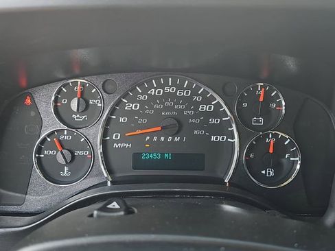 Used 2024 GMC Savana 2500 Work Van w/ Driver Convenience Package image 21